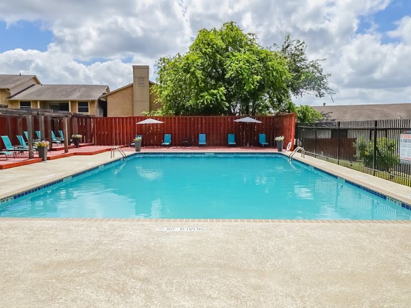 Arcos Apartments (1)