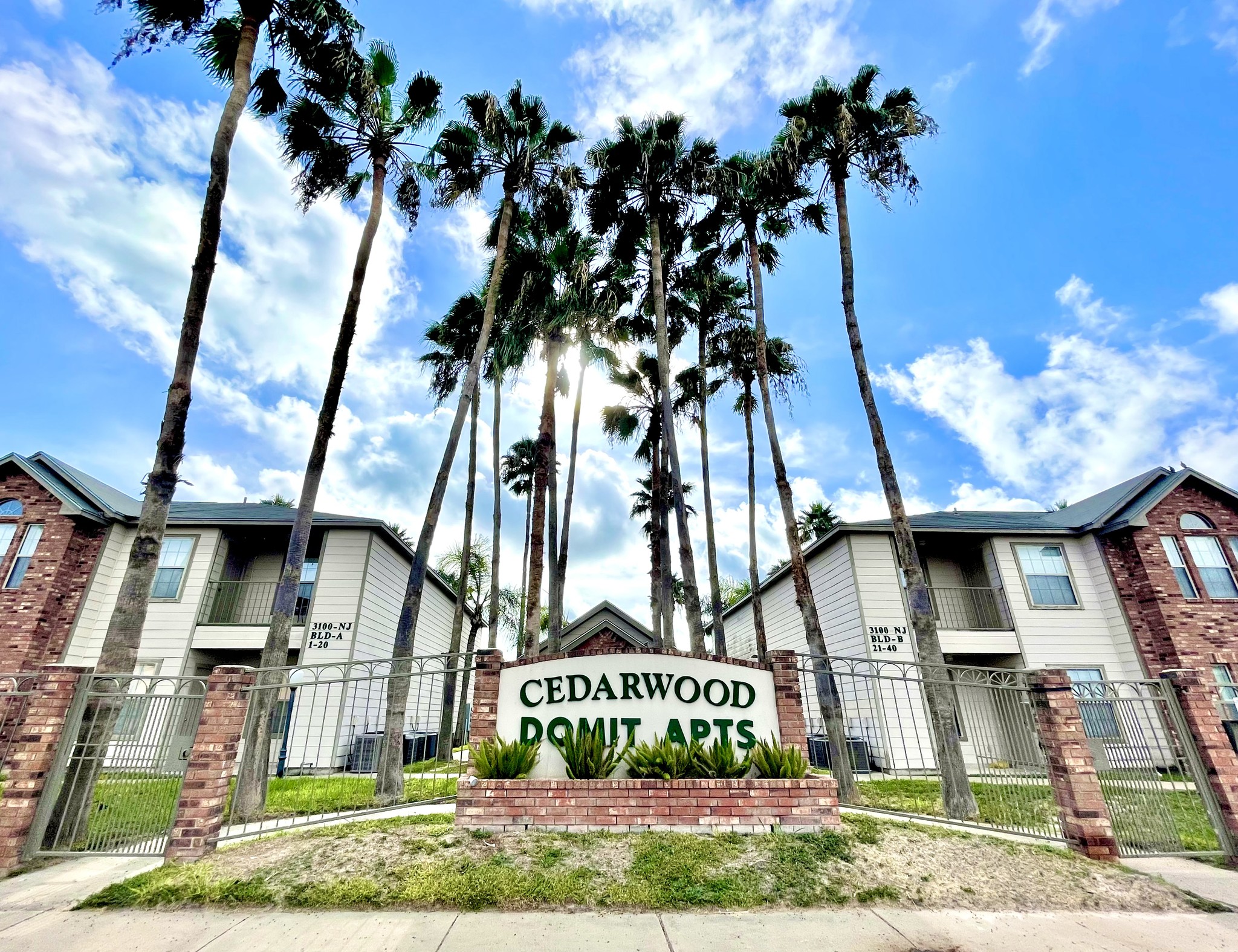 Cedarwood Apartments